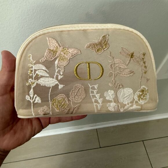 Brand new dior Floral Embroidered make up bag with box - Picture 1 of 4